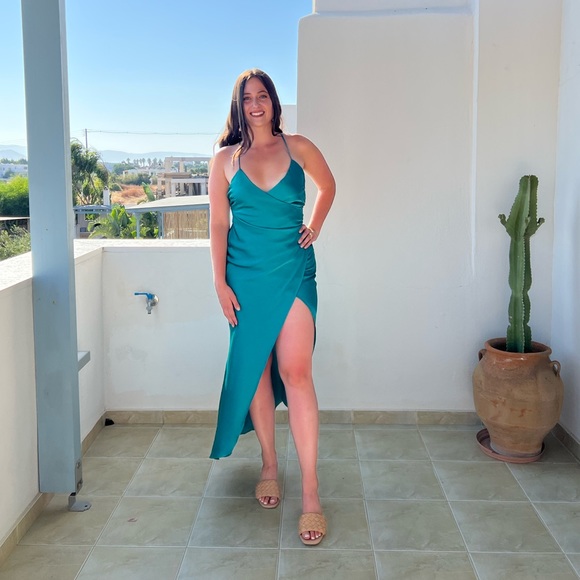 Beautiful Satin turquoise dress, large, brand edit by nine, from a boutique - Picture 1 of 2